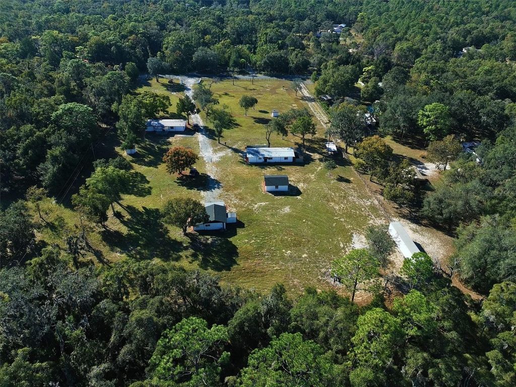 Photo of 15217 Bailey Hill Road, Brooksville, FL 34614 (MLS # W7880797)