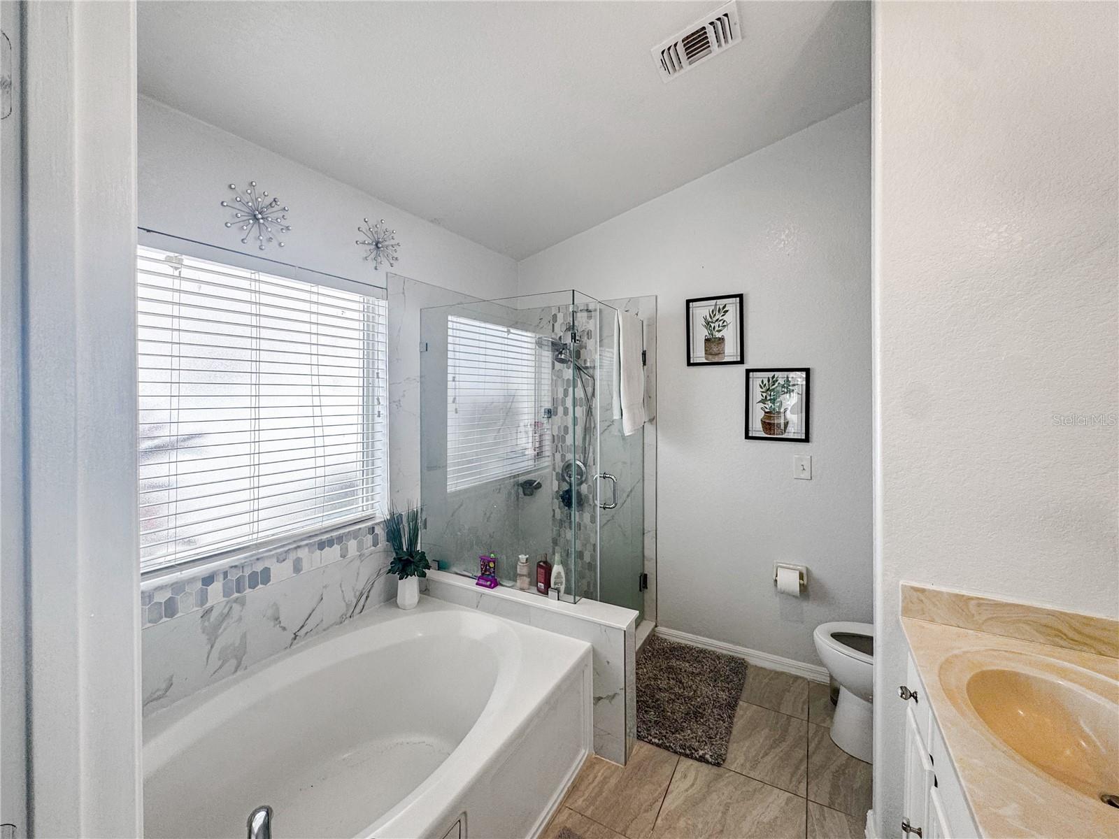 LAKE ROCHELLE ESTATES - Residential