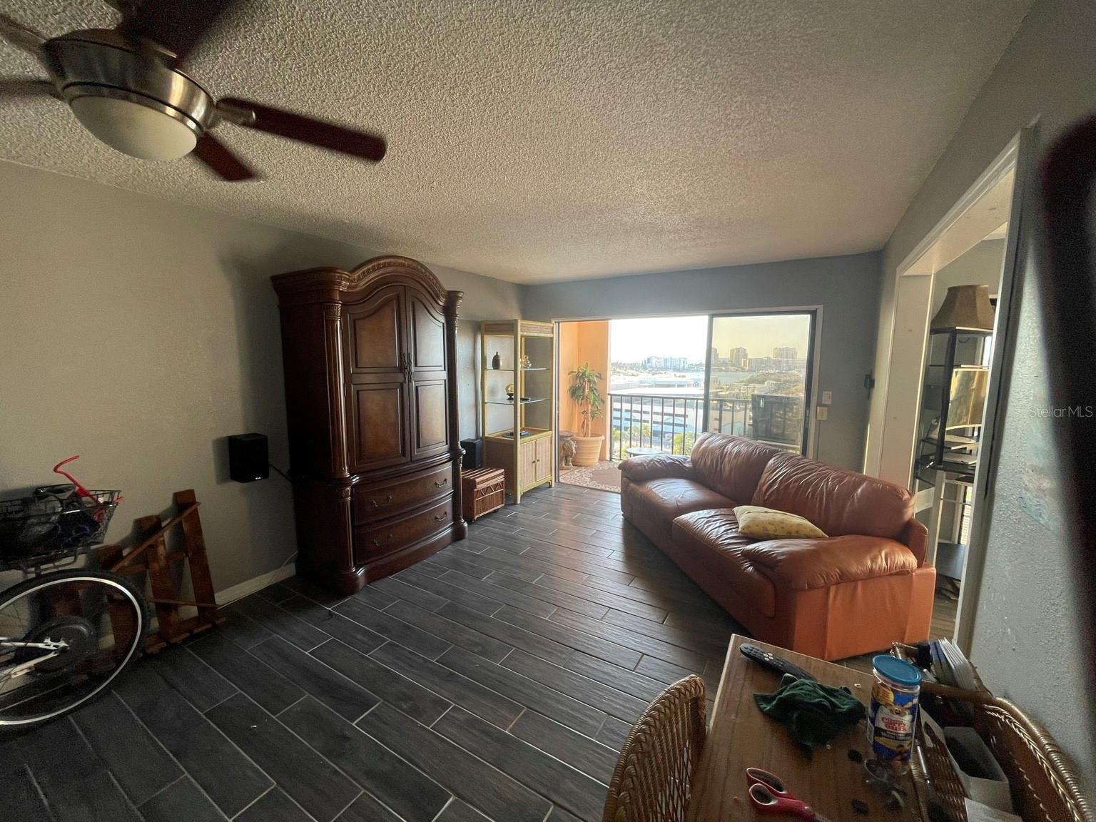 51 ISLAND WAY 1109
