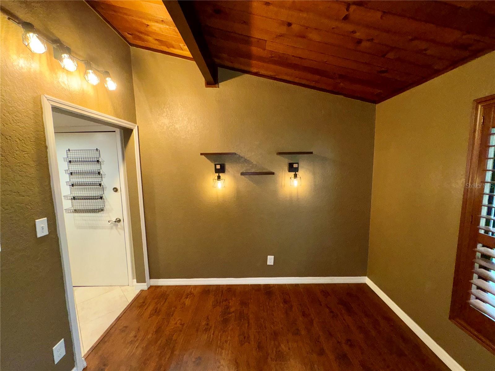 CAPISTRANO - Residential Lease