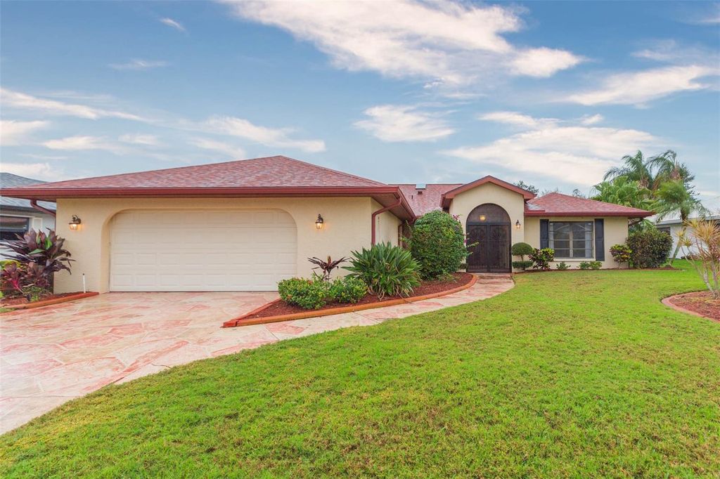 Photo of 963 N Doral Lane, Venice, FL 34293 (MLS # TB8468746)