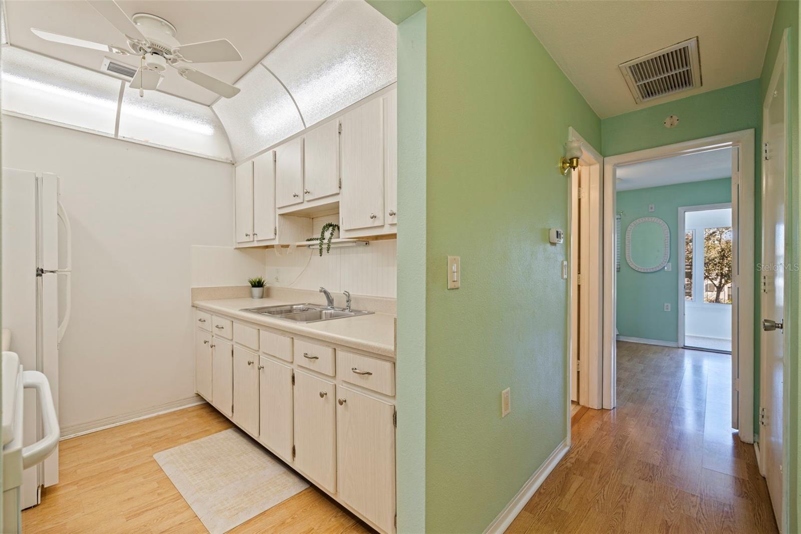 SEMINOLE GARDEN APTS CO-OP - Residential