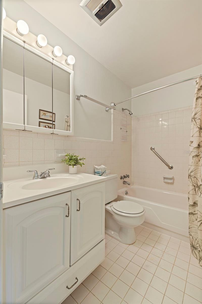 SEMINOLE GARDEN APTS CO-OP - Residential