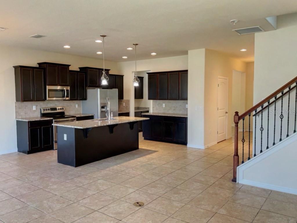 BROOKSHIRE SUB - Residential