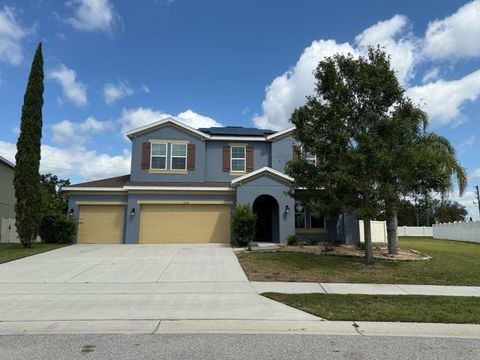 Photo of 4058 Brookshire Circle, Eustis, FL 32736 (MLS # O6385398)