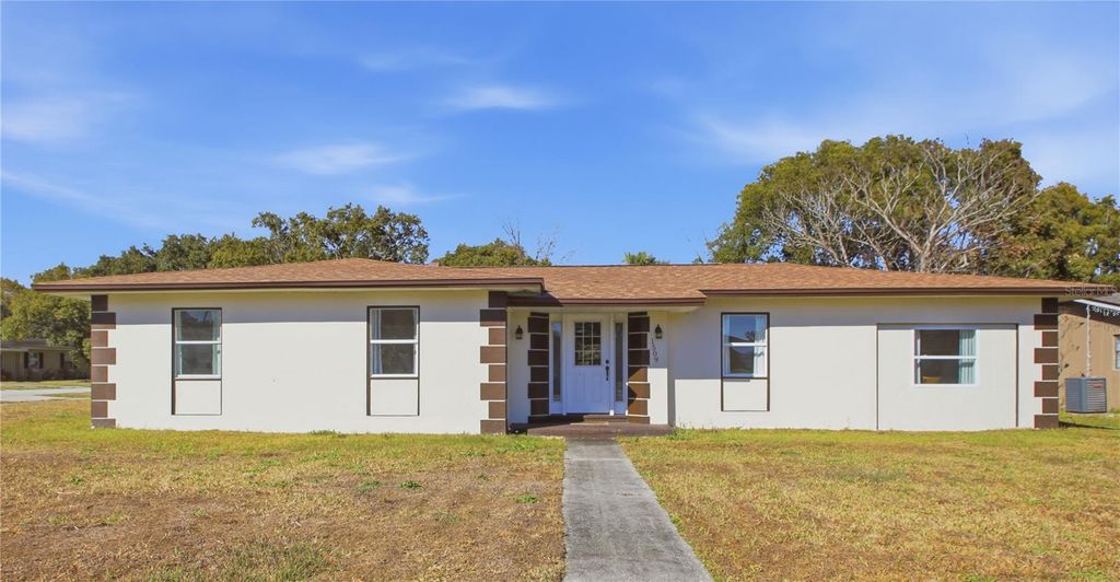 Photo of 1509 Gold Terrace, Deltona, FL 32725 (MLS # O6380796)