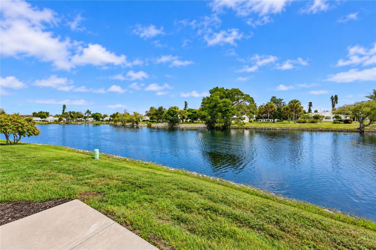 4605 LEXINGTON CIRCLE