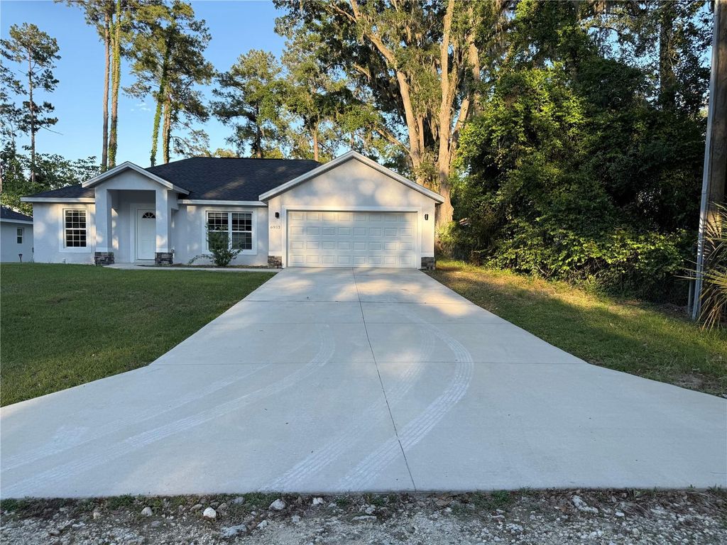 Photo of 6933 SE 24th Avenue, Ocala, FL 34480 (MLS # OM724006)