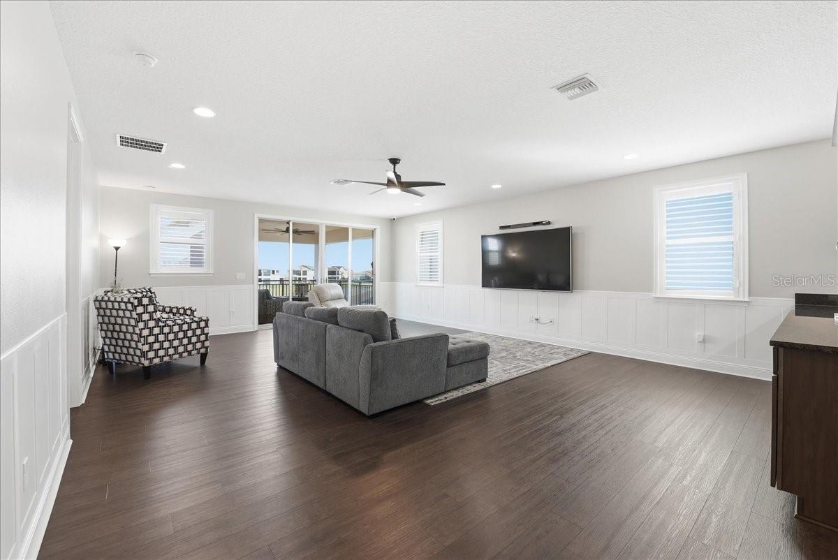 EAGLE CREEK - Residential