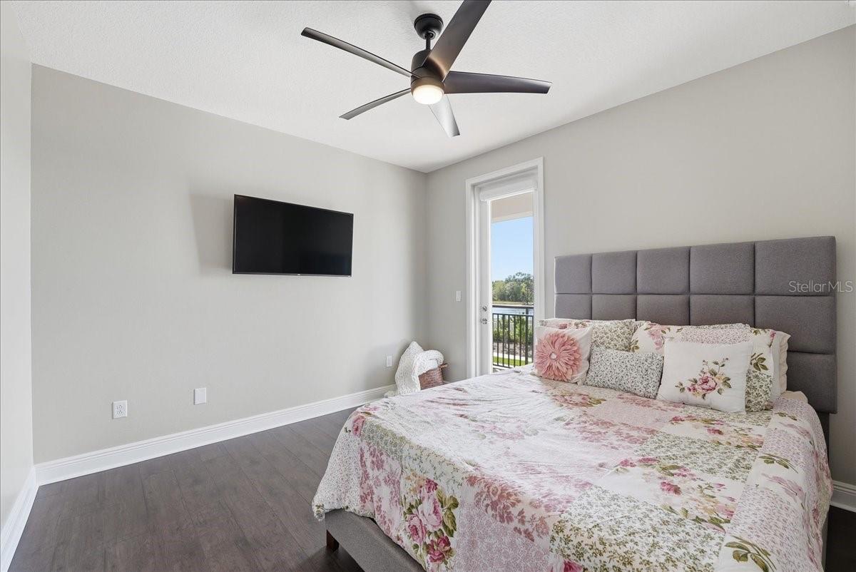 EAGLE CREEK - Residential