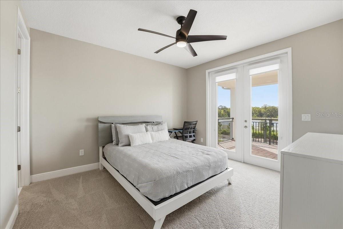 EAGLE CREEK - Residential