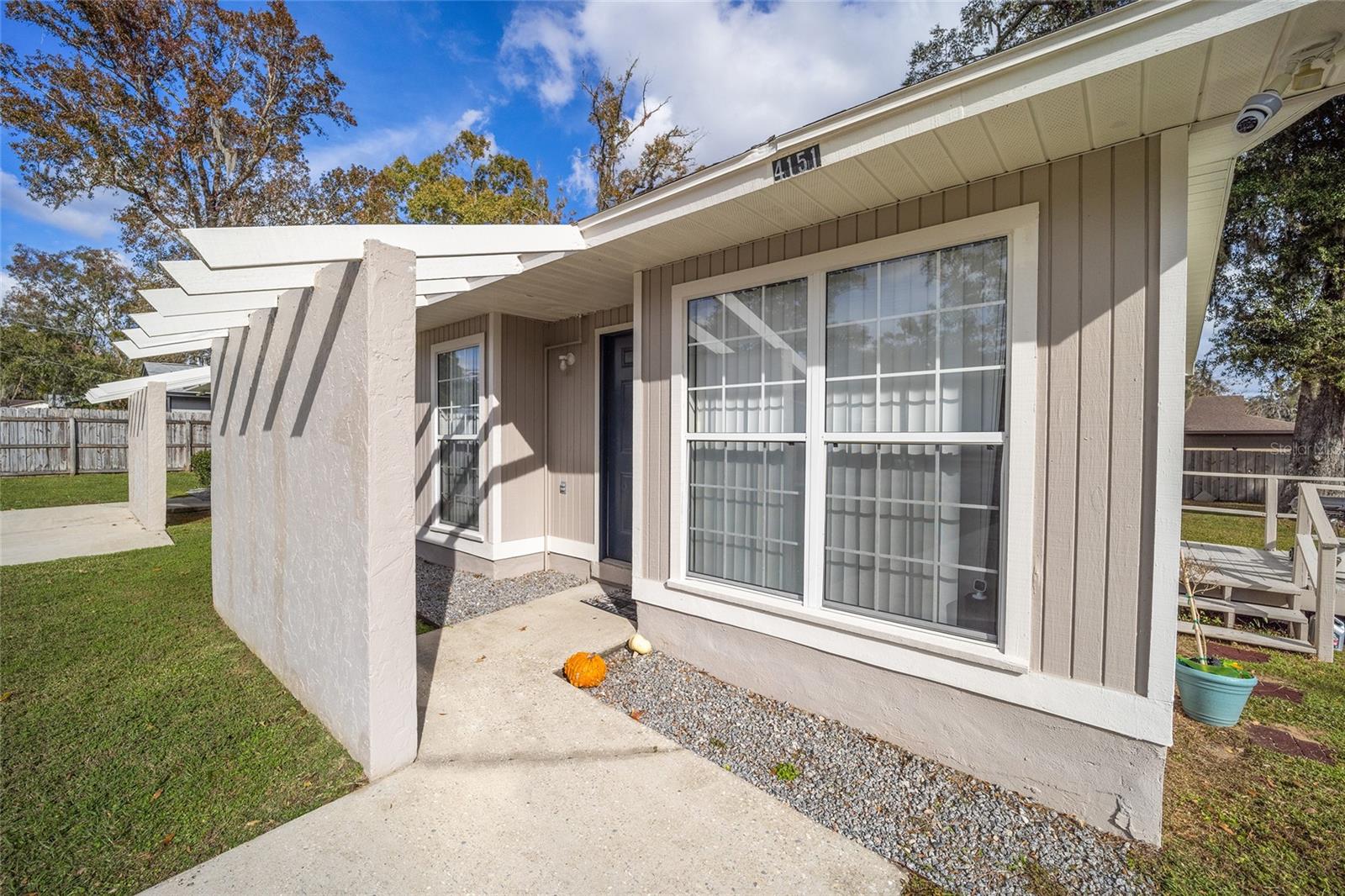 CITRUS PARK - Residential Income