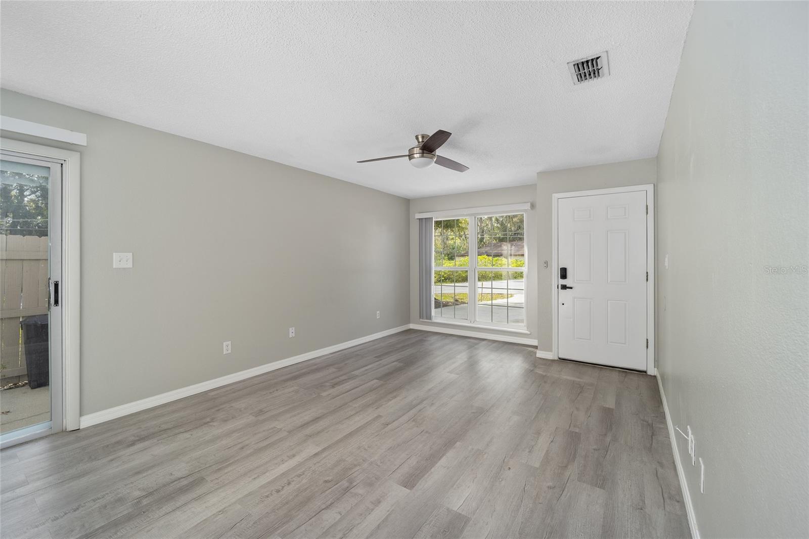 CITRUS PARK - Residential Income