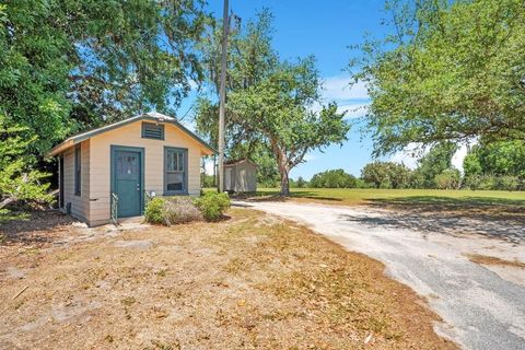 Tiny photo for 14365 SE Highway 42, Weirsdale, FL 32195 (MLS # O6415587)