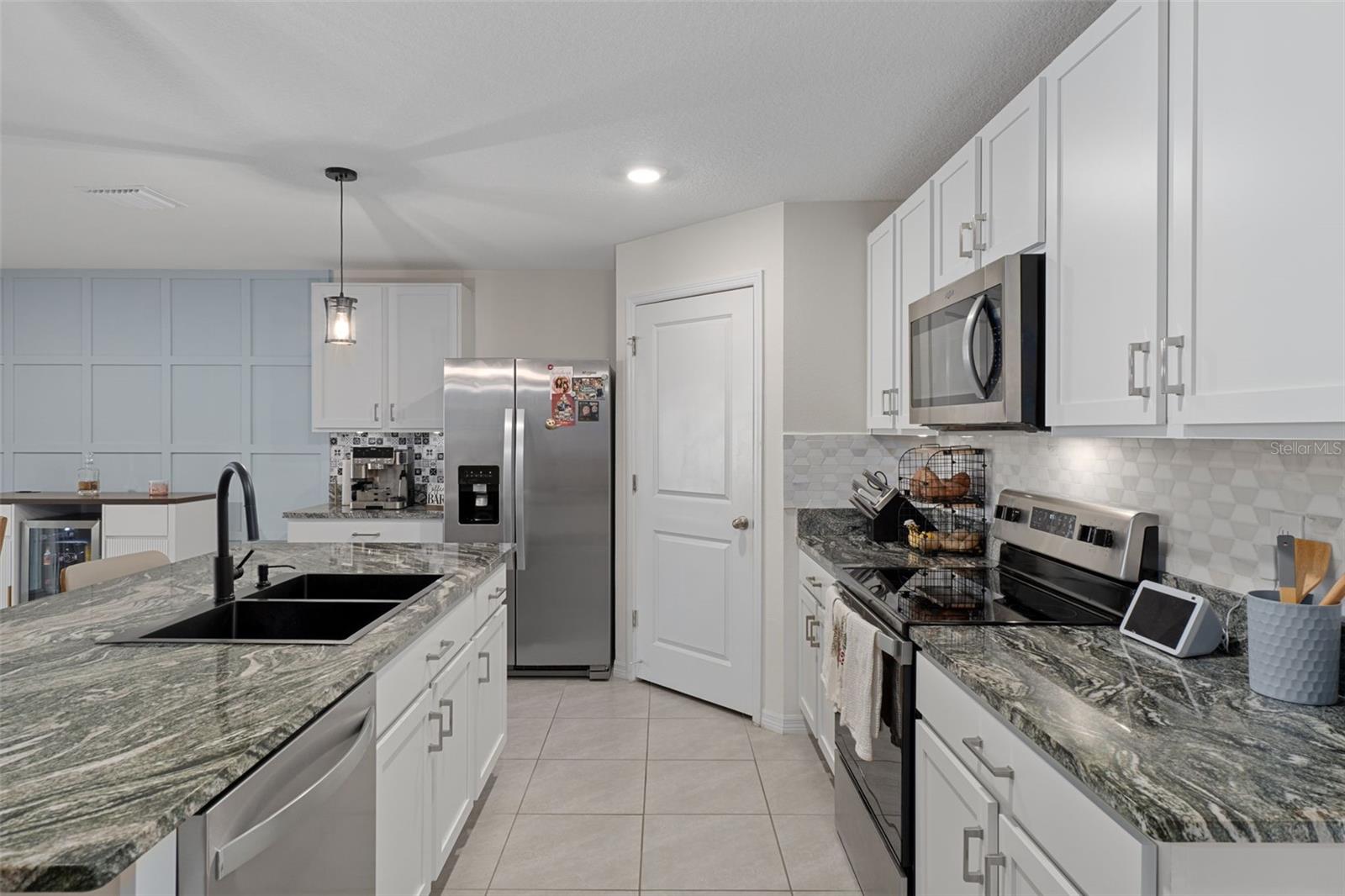 HERNANDO OAKS - Residential