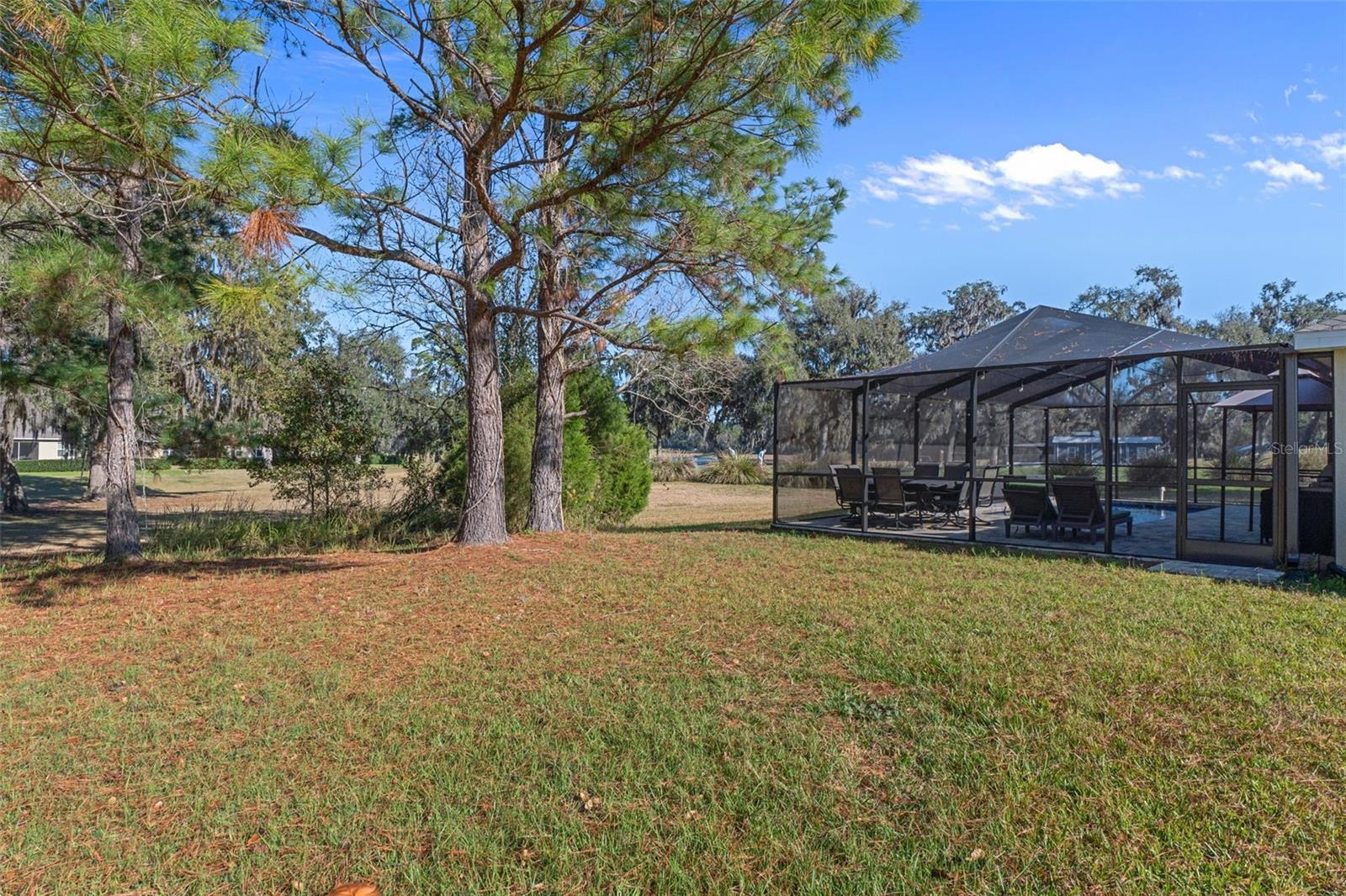 HERNANDO OAKS - Residential