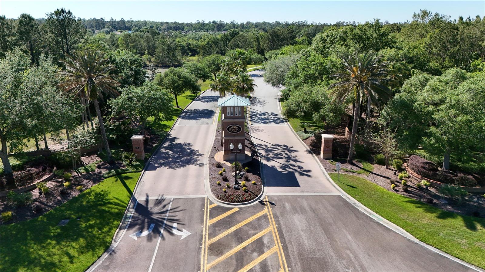 HERNANDO OAKS - Residential