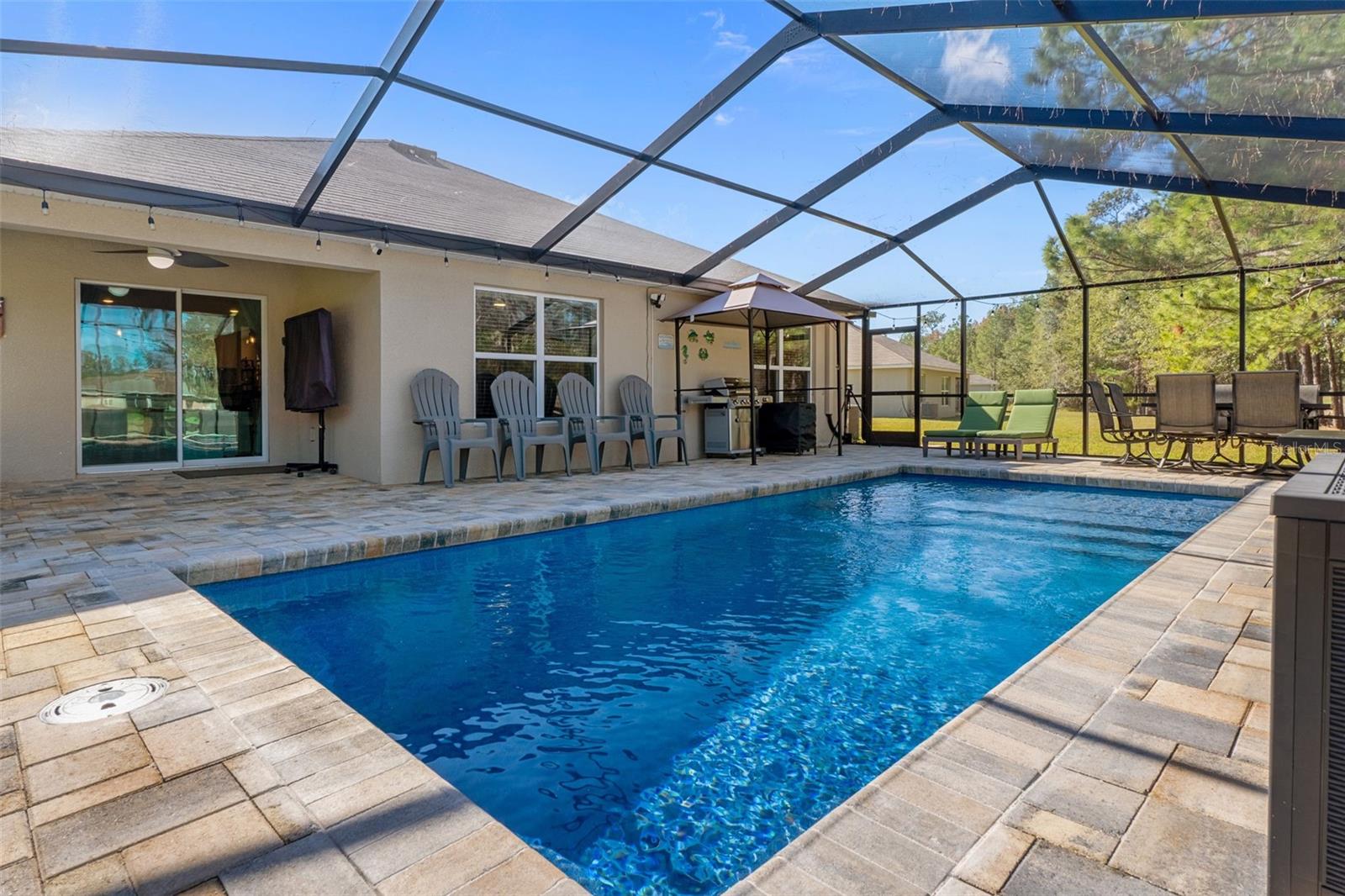 HERNANDO OAKS - Residential