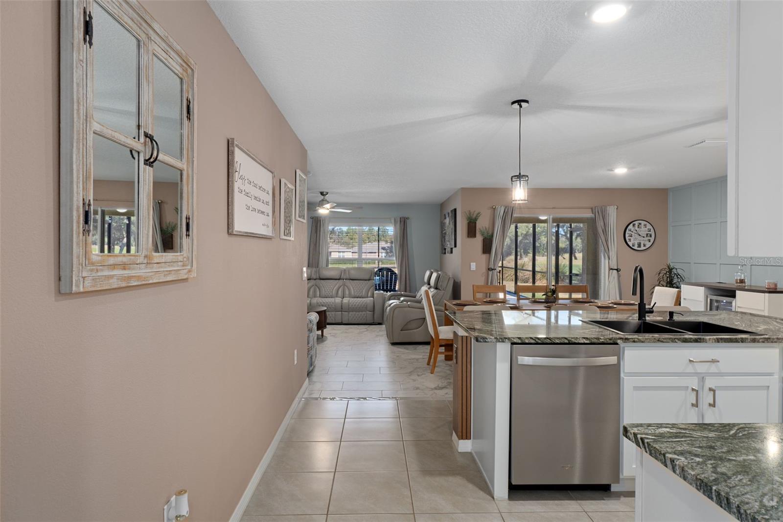 HERNANDO OAKS - Residential