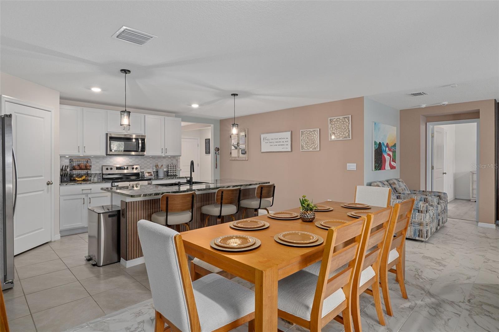 HERNANDO OAKS - Residential