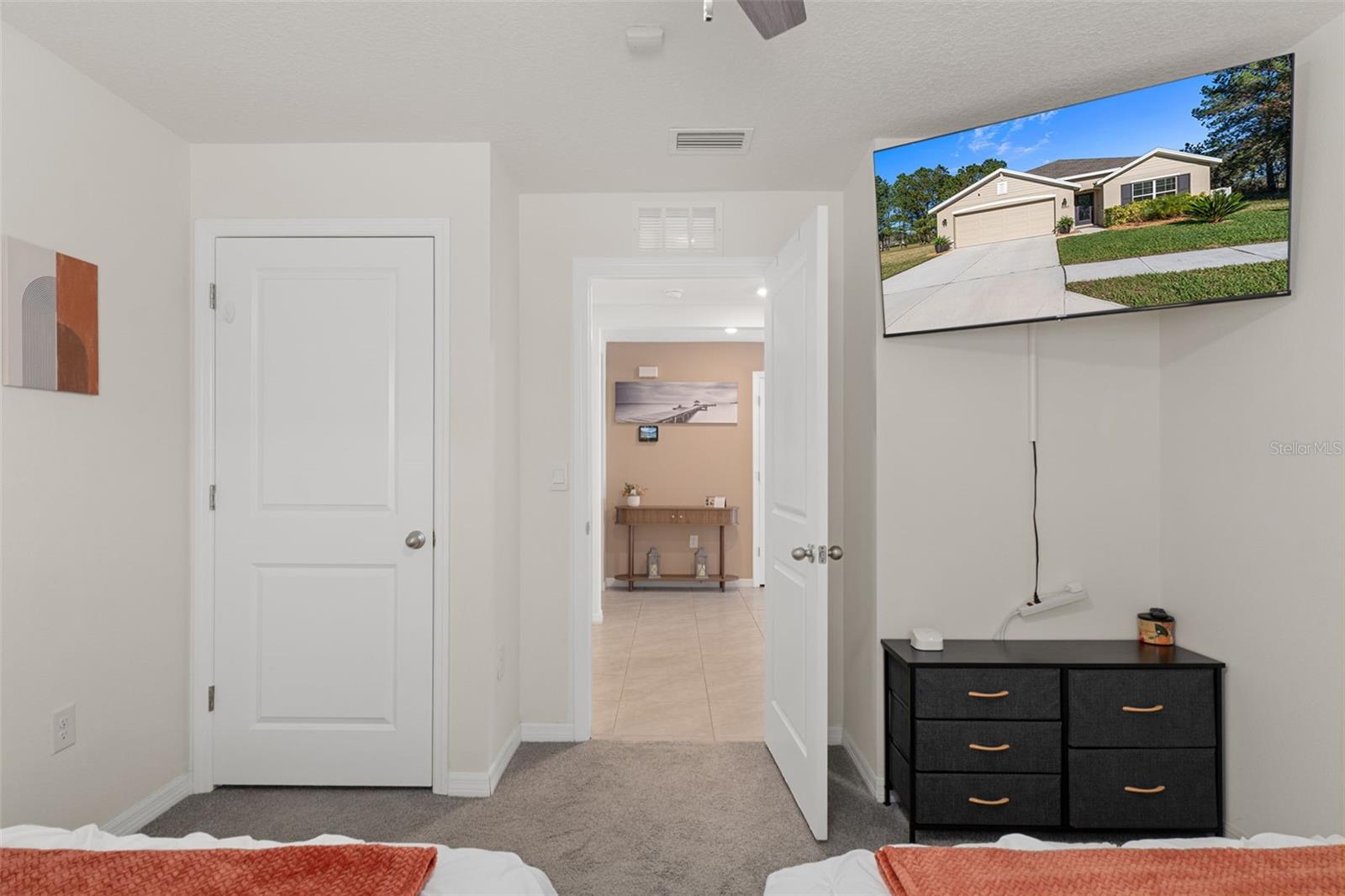 HERNANDO OAKS - Residential