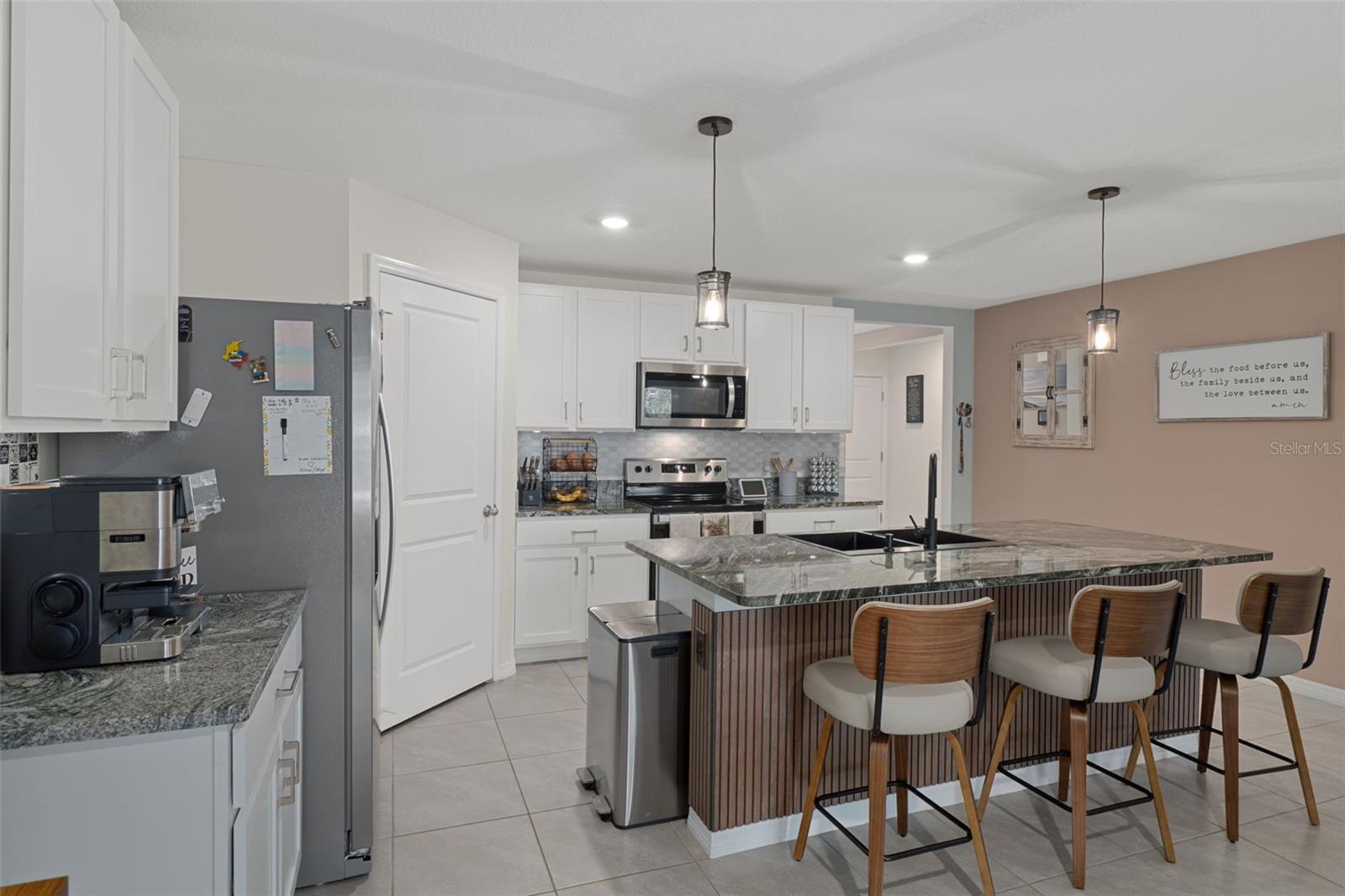 HERNANDO OAKS - Residential