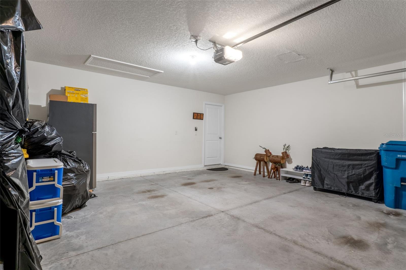 HERNANDO OAKS - Residential