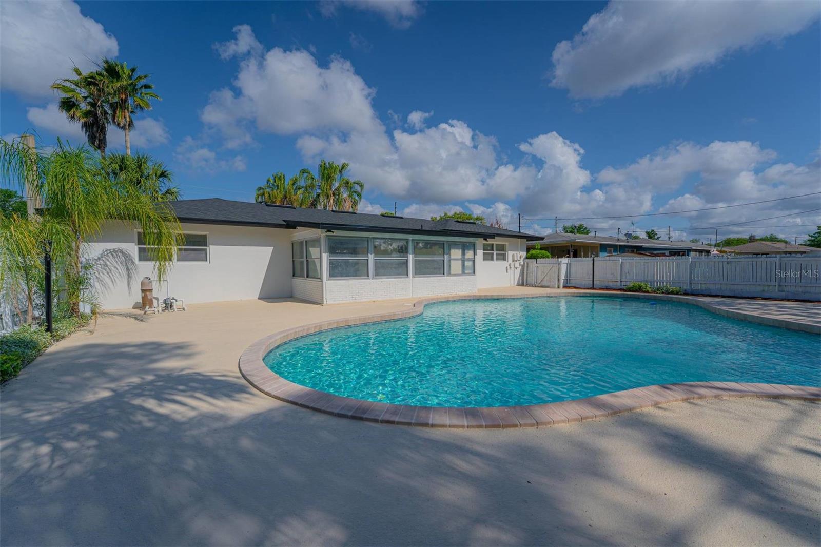 DELTONA LAKES UNIT 10 - Residential