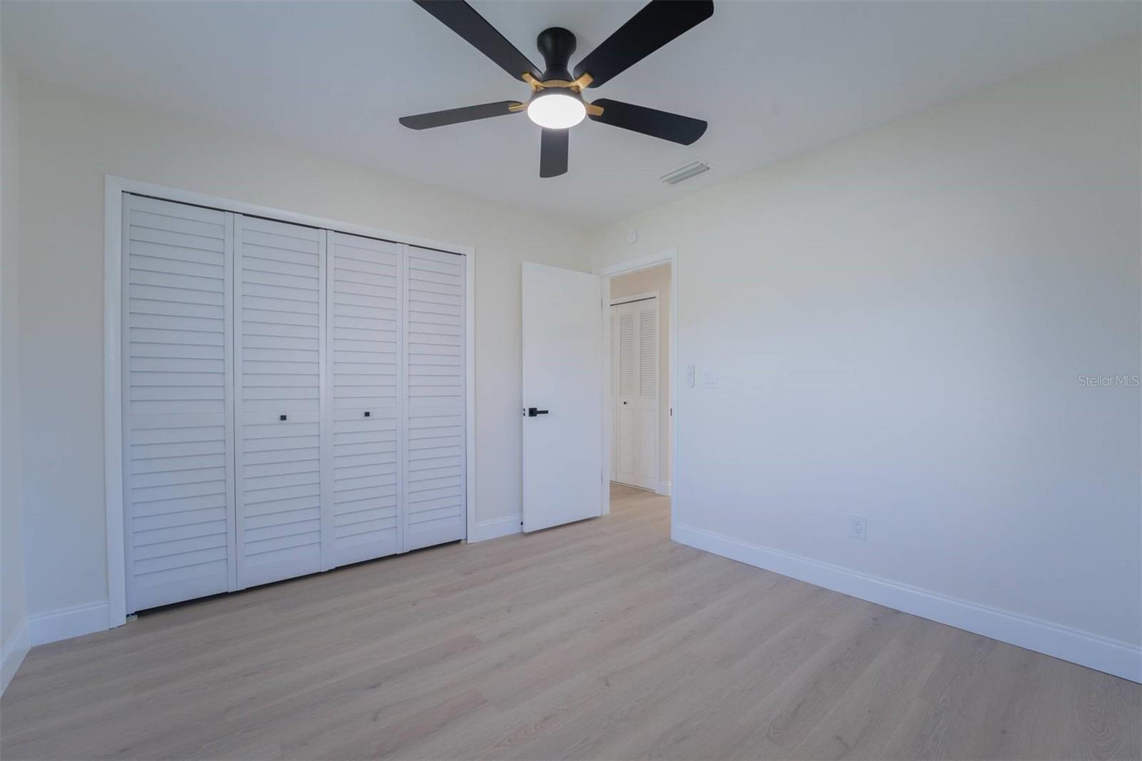 DELTONA LAKES UNIT 10 - Residential