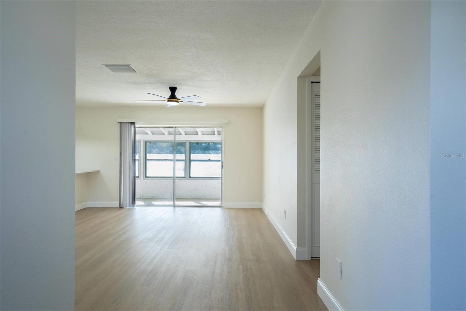 DELTONA LAKES UNIT 10 - Residential