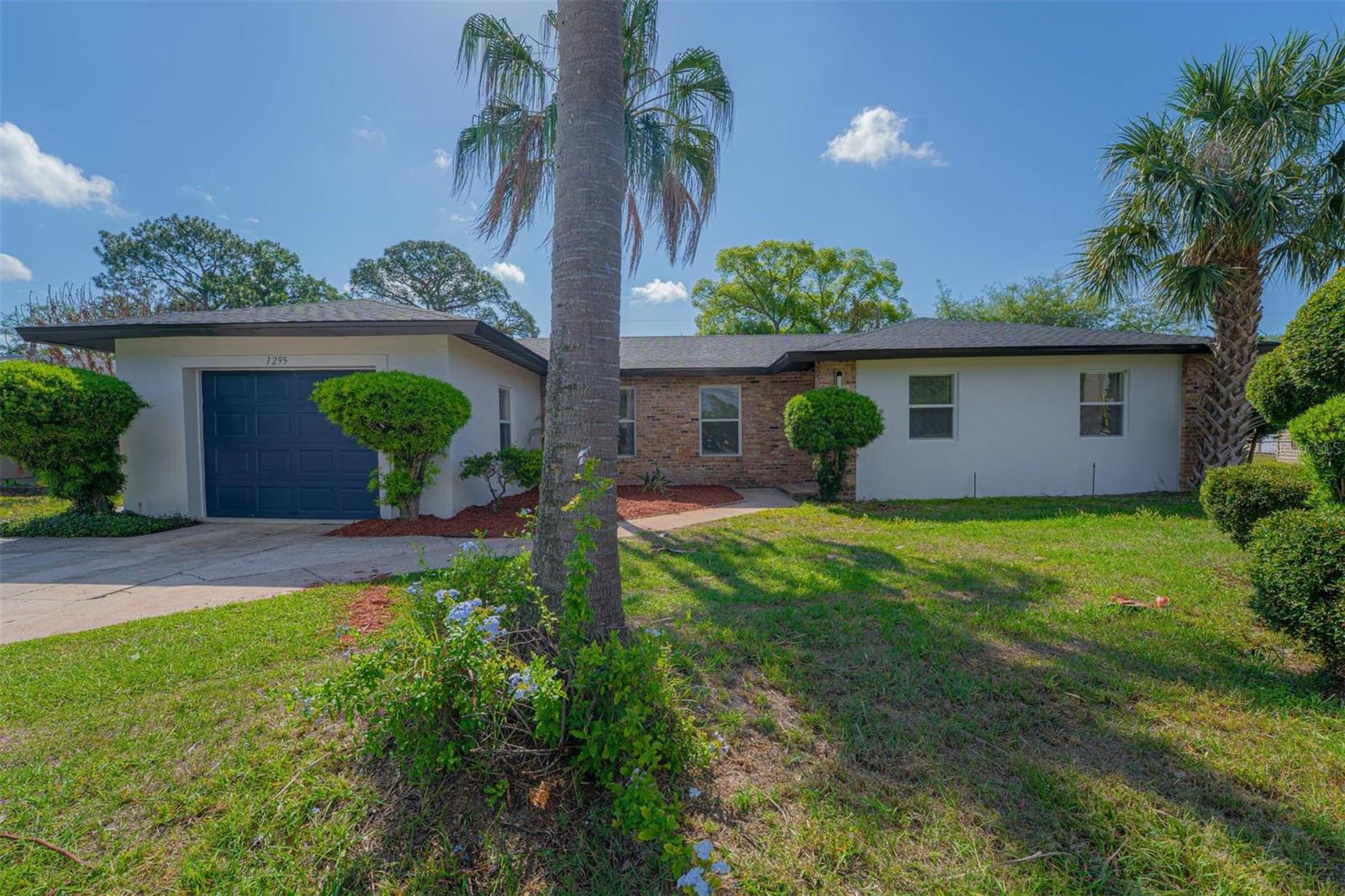 DELTONA LAKES UNIT 10 - Residential