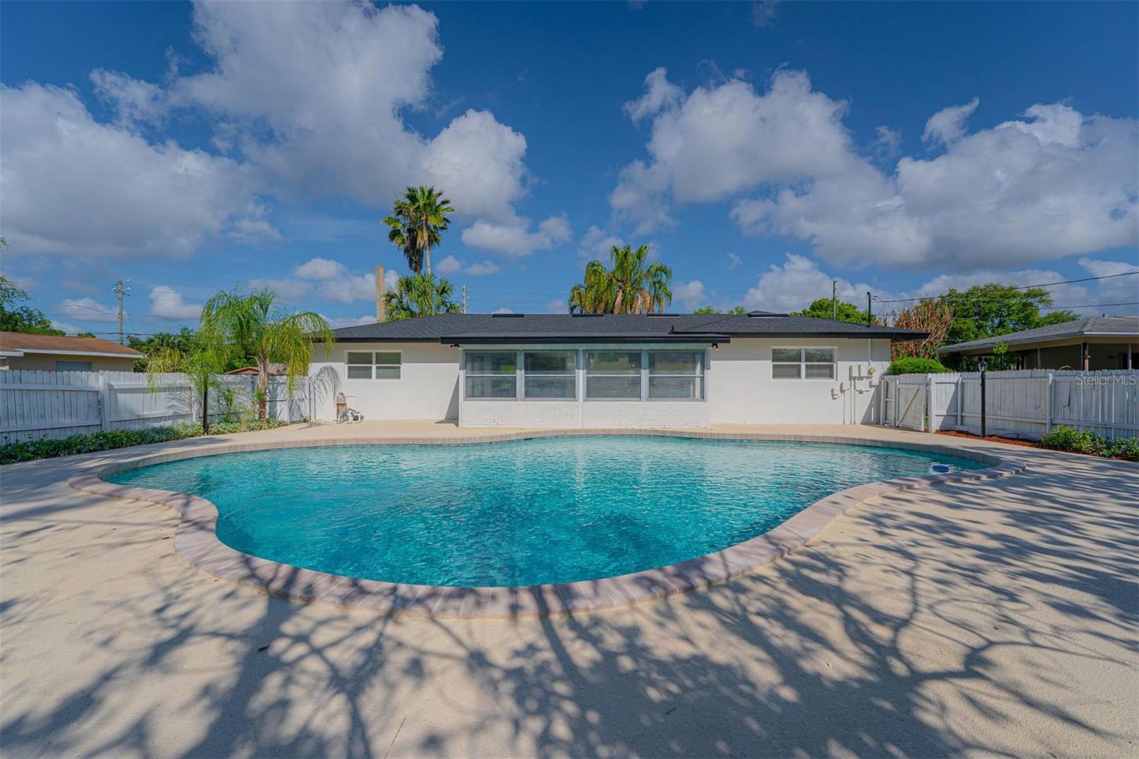 DELTONA LAKES UNIT 10 - Residential