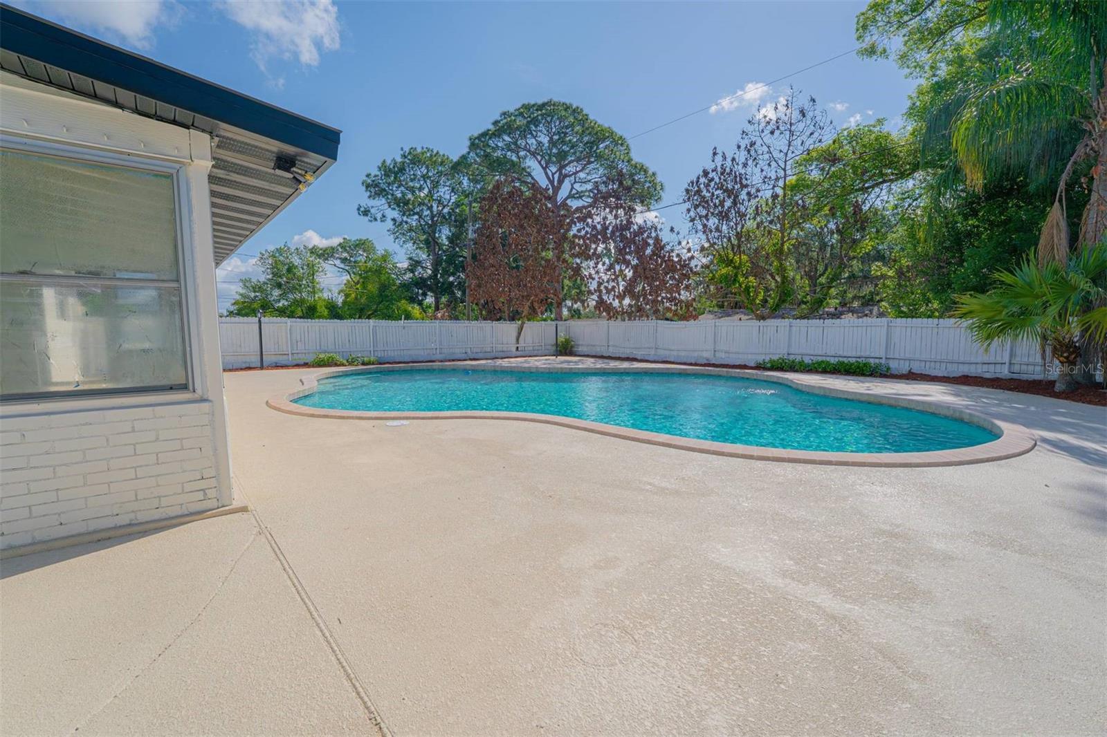 DELTONA LAKES UNIT 10 - Residential