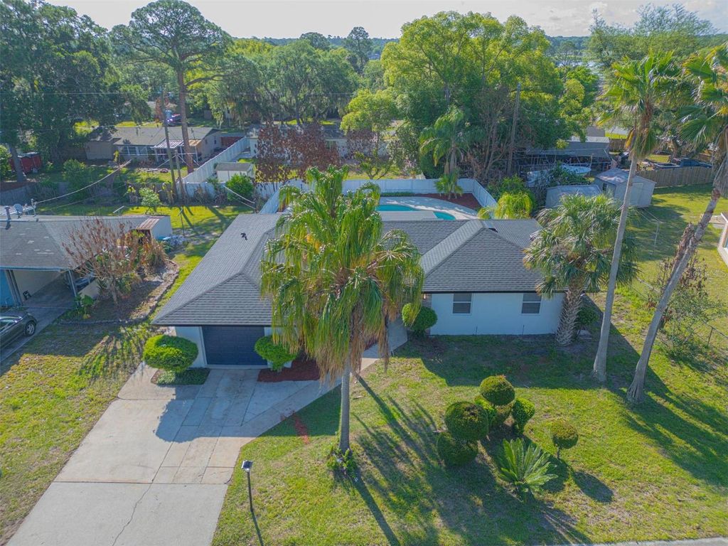 Photo of 1295 Deltona Blvd, Deltona, FL 32725 (MLS # O6400572)