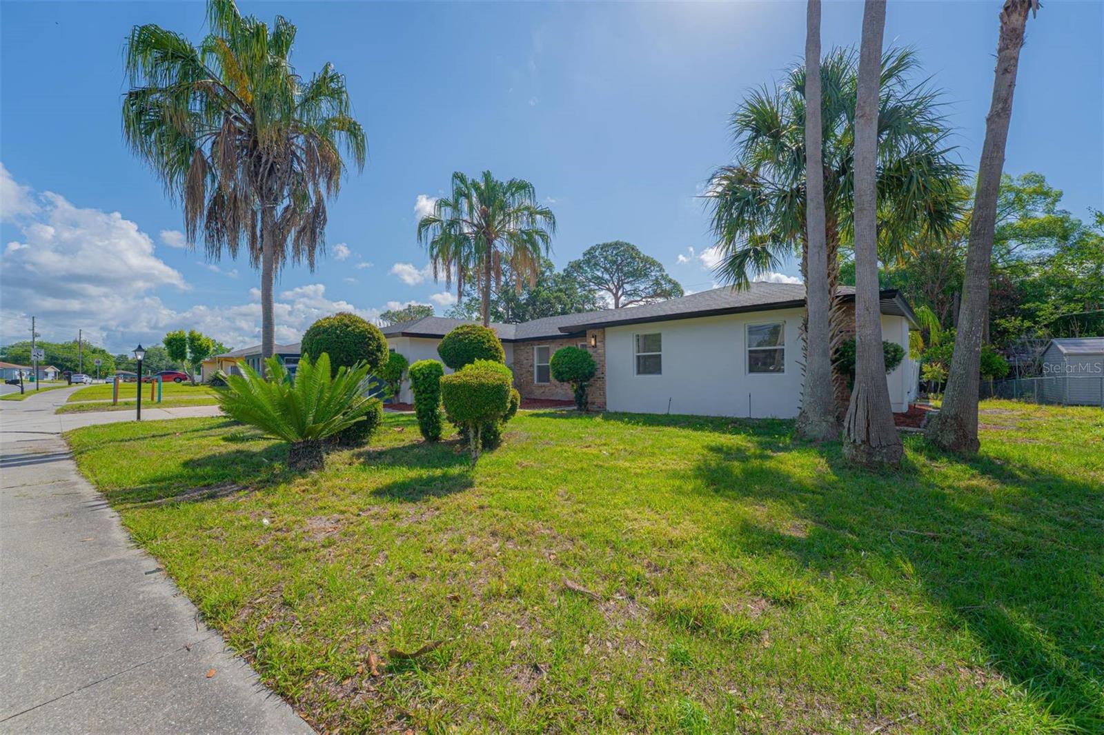 DELTONA LAKES UNIT 10 - Residential