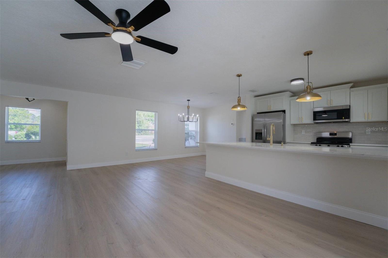 DELTONA LAKES UNIT 10 - Residential