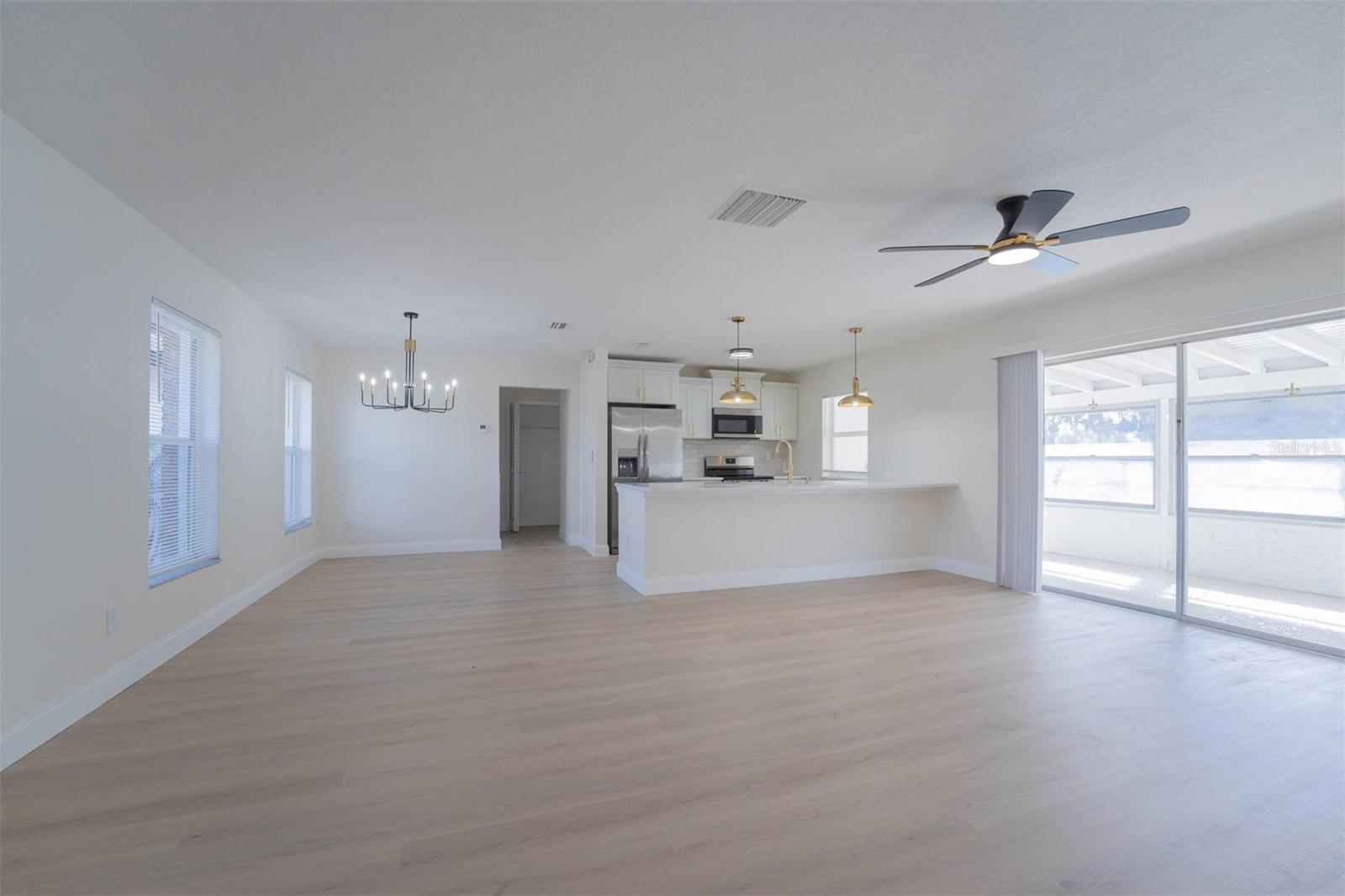 DELTONA LAKES UNIT 10 - Residential