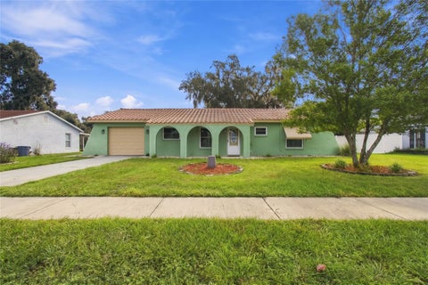 8410 Angela Court, Zephyrhills, FL 33541