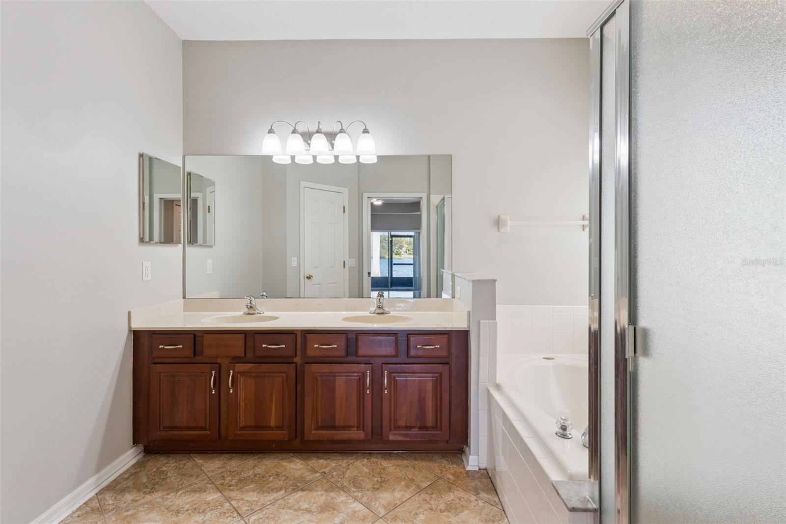 AVALON LAKES PH 01 VILLAGE I & J - Residential