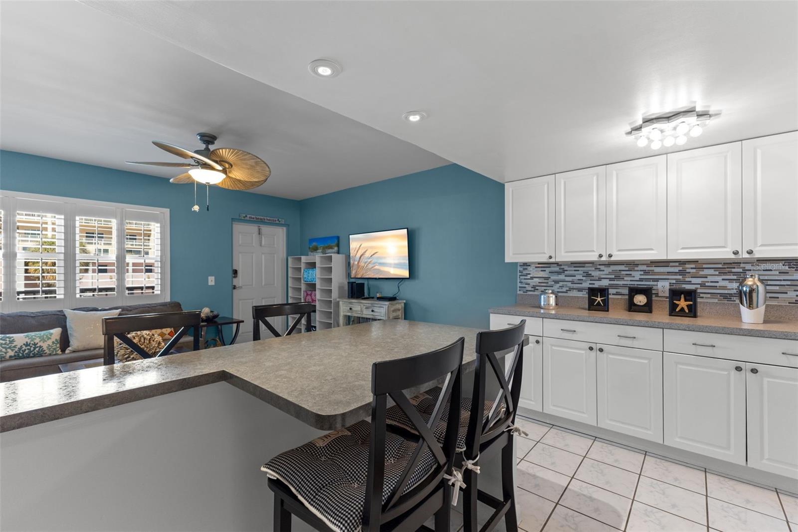 BEACH VILLAS OF TREASURE ISLAND - Residential