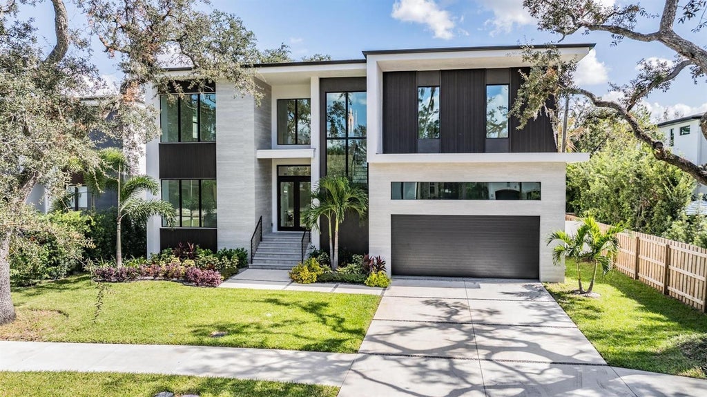 Photo of 214 S Renellie Drive, Tampa, FL 33609 (MLS # O6449773)