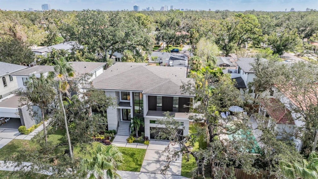 Photo of 214 S Renellie Drive, Tampa, FL 33609 (MLS # O6449773)