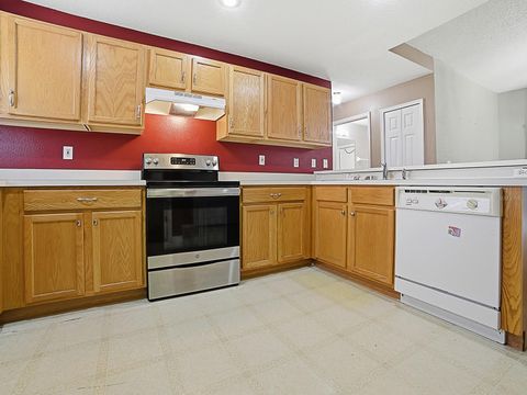 Tiny photo for 4030 Lake Bluff Drive, Mascotte, FL 34753 (MLS # G5112688)