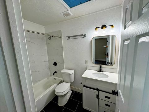 Tiny photo for 895 SW 80th Avenue, Ocala, FL 34481 (MLS # OM718347)