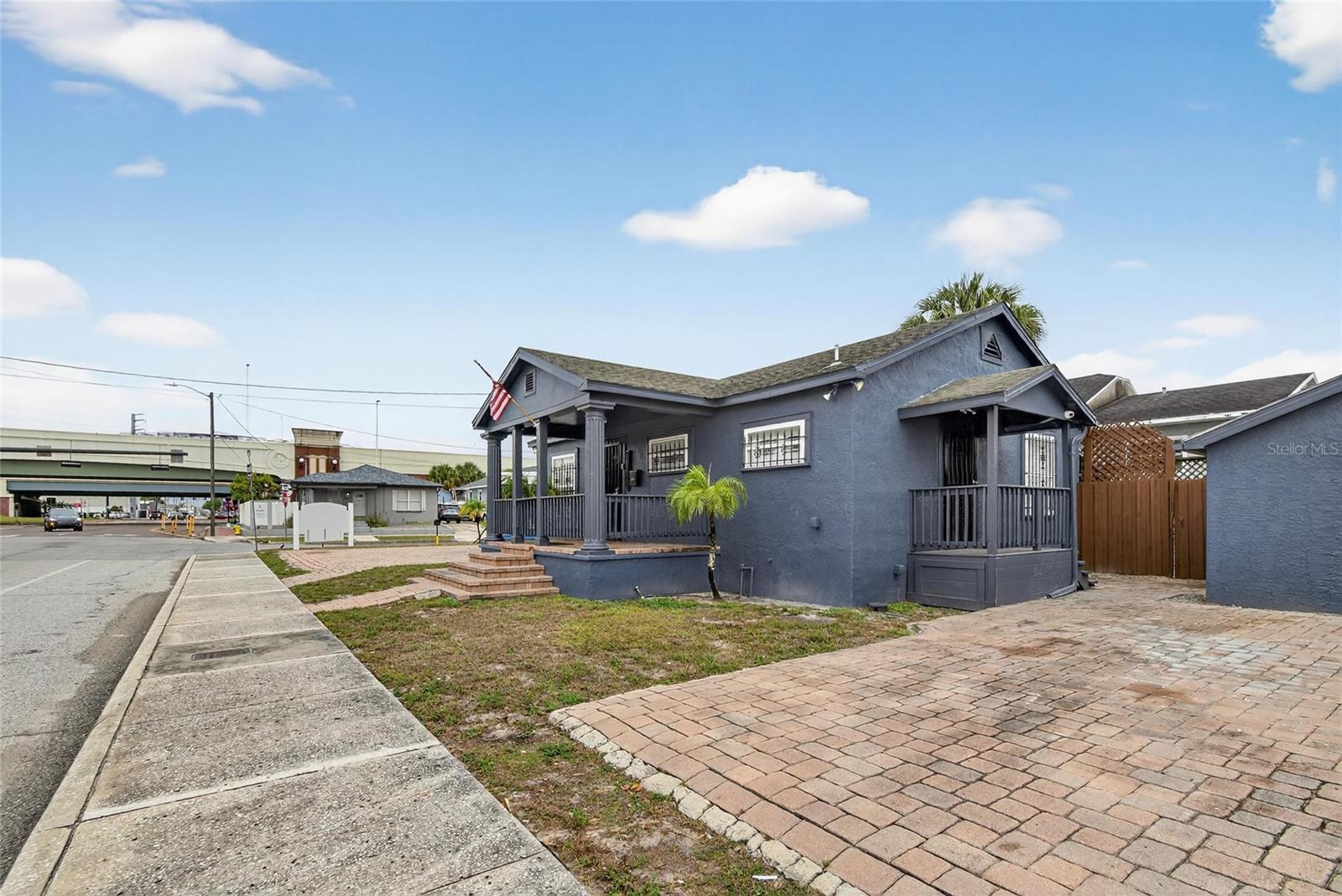 BENJAMINS ADD TO WEST TA - Commercial Sale