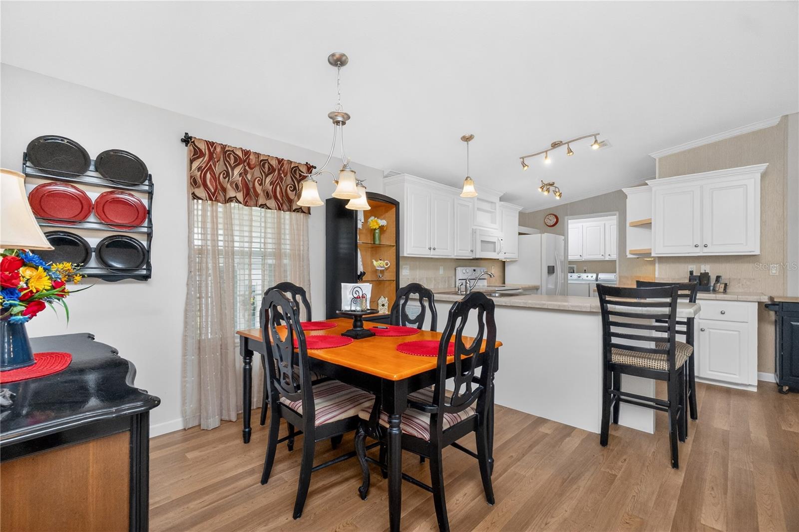 HOLIDAY PARK - Residential