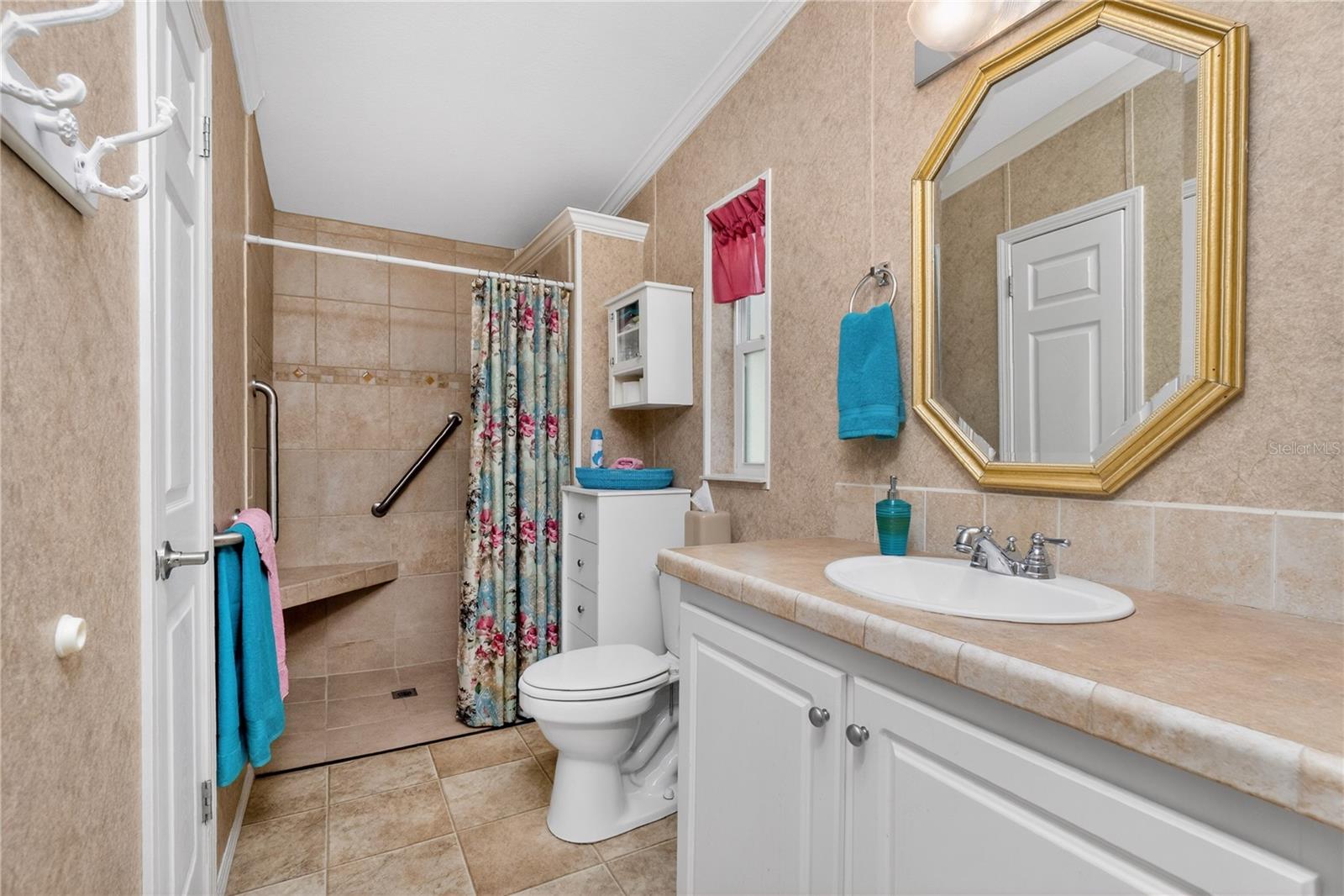 HOLIDAY PARK - Residential