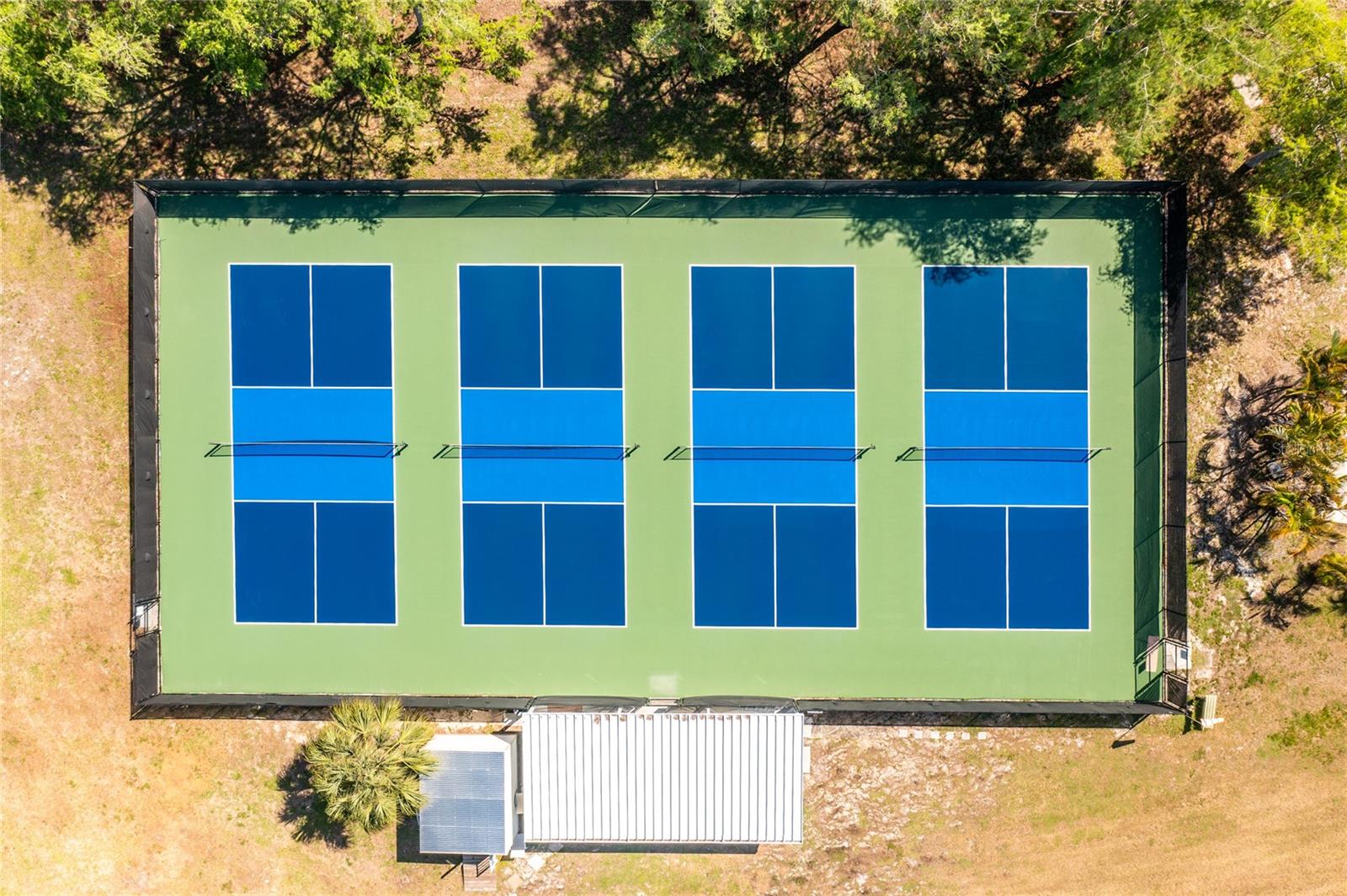 HOLIDAY PARK - Residential