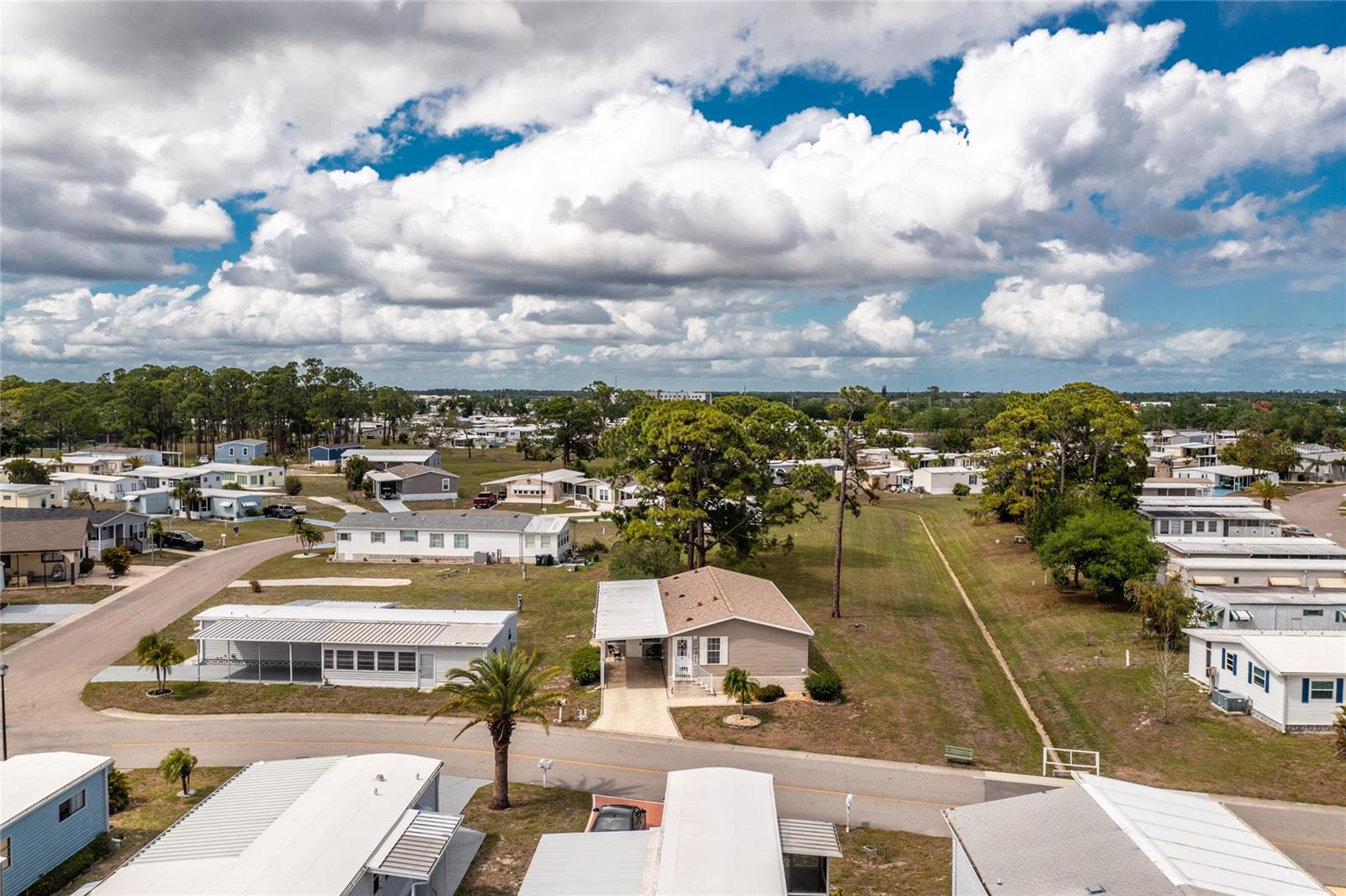 HOLIDAY PARK - Residential