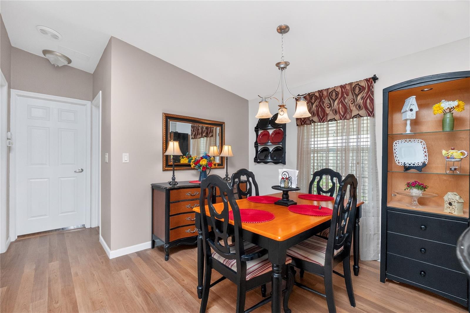 HOLIDAY PARK - Residential